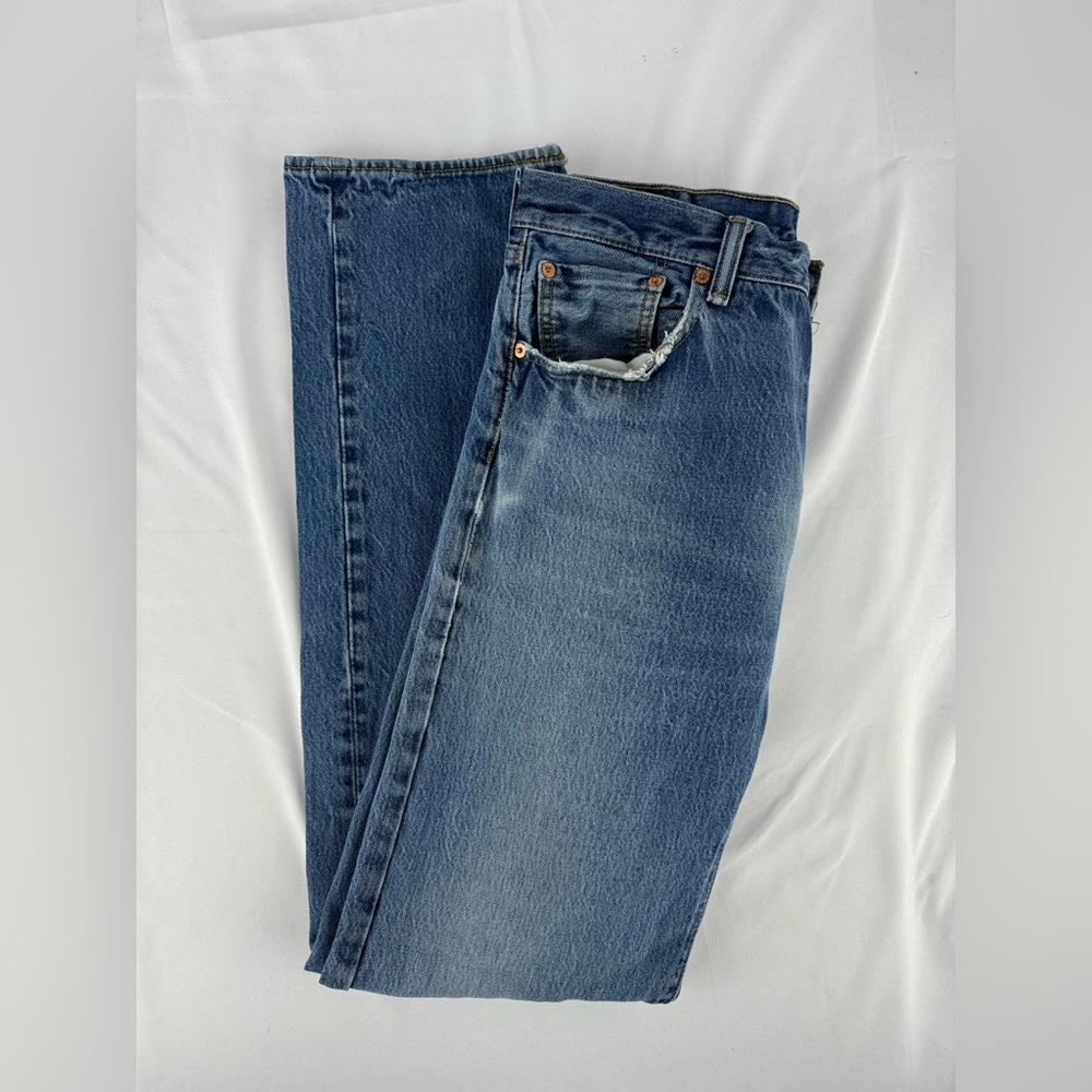 Levi 501 5 Button Fly Distressed Denim Jeans - Picture 3 of 11